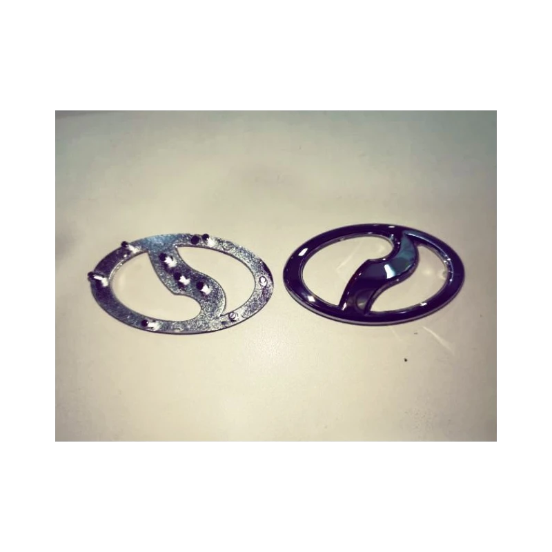 ORIGINAL PERODUA MYVI FIRST MODEL /VIVA STEERING WHEEL LOGO EMBLEM(ORIGINAL)